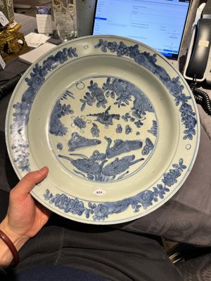 A Chinese blue and white 'birds at a pond' dish, Jiajing — 照片 1