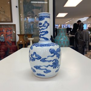 A Chinese blue and white 'Bleu de Hue' bottle vase for the Vietnamese market, Kangxi — 照片 23