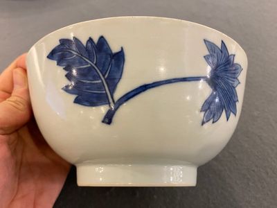 A Chinese blue and white 'Bleu de Hue' bowl from a royal mission for the Vietnamese market, Tân Sửu 辛丑 mark, dated 1841 — photo 5