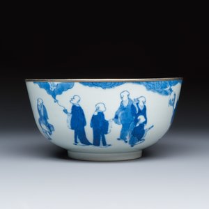 A Chinese blue and white 'Bleu de Hue' bowl with eighteen luohan — photo 2