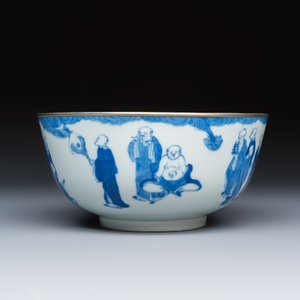 A Chinese blue and white 'Bleu de Hue' bowl with eighteen luohan — photo 3
