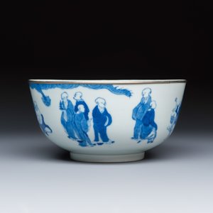 A Chinese blue and white 'Bleu de Hue' bowl with eighteen luohan — photo 4