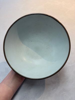 A Chinese blue and white 'Bleu de Hue' bowl with the Hai Van mountains for the Vietnamese market, Thanh Ngoan mark for Nguyen Phuc Chu, Kangxi — photo 8
