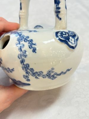 A Chinese blue and white 'Bleu de Hue' lime pot for the Vietnamese market, 19th C. — photo 7