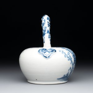A Chinese blue and white 'Bleu de Hue' lime pot for the Vietnamese market, 19th C. — photo 4