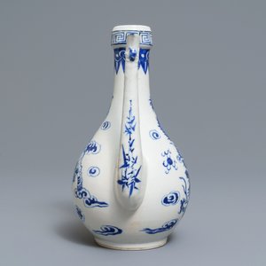 A Chinese blue and white 'Bleu de Hue' Vietnamese market jug, 19th C. — 照片 4