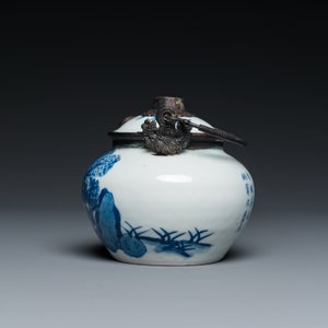 A Chinese blue and white 'Bleu de Hue' waterpipe for the Vietnamese market, Tho mark, 19th C. — 照片 3