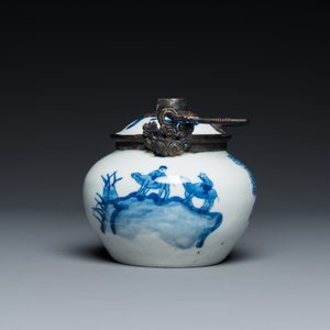 A Chinese blue and white 'Bleu de Hue' waterpipe for the Vietnamese market, Tho mark, 19th C. — 照片 5