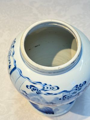 A Chinese blue and white 'Boot-swapping ceremony of Cui Rong' vase, Kangxi — 照片 6