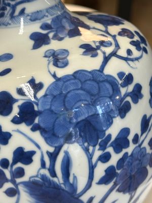 A Chinese blue and white bottle-shaped huqqa base with floral design for the Islamic market, Kangxi — 照片 10