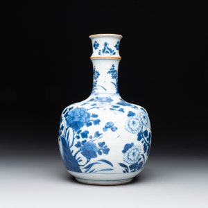 A Chinese blue and white bottle-shaped huqqa base with floral design for the Islamic market, Kangxi — 照片 3