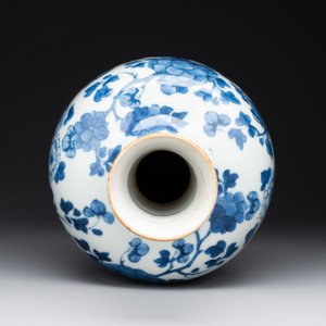 A Chinese blue and white bottle-shaped huqqa base with floral design for the Islamic market, Kangxi — 照片 6