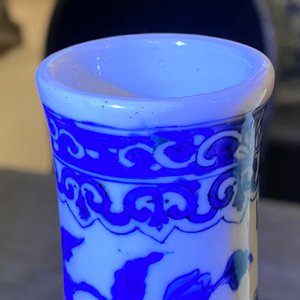 A Chinese blue and white bottle vase, Kangxi — photo 11