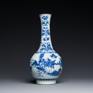 A Chinese blue and white bottle vase, Transitional period — 照片 4