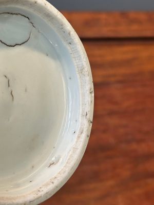 A Chinese blue and white bottle vase, Transitional period — 照片 16