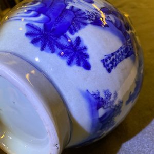 A Chinese blue and white bottle vase, Transitional period — photo 14