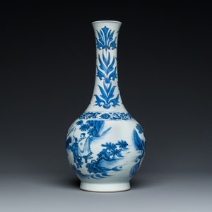 A Chinese blue and white bottle vase, Transitional period — 照片 2