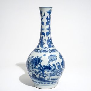 A Chinese blue and white bottle vase, Transitional period — 照片 6