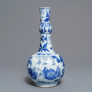 A Chinese blue and white bottle vase with figures in a landscape, Transitional period — photo 1