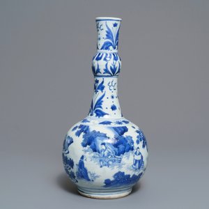 A Chinese blue and white bottle vase with figures in a landscape, Transitional period — photo 3