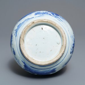 A Chinese blue and white bottle vase with figures in a landscape, Transitional period — photo 5