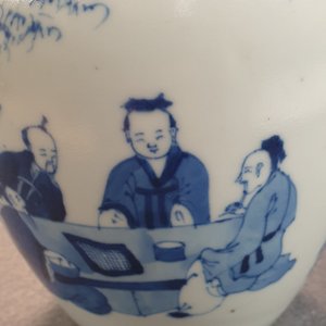 A Chinese blue and white bottle vase with go-players, 19/20th C. — photo 16