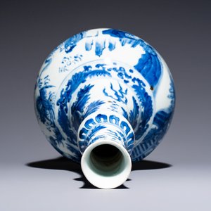 A Chinese blue and white bottle vase with narrative design — photo 7