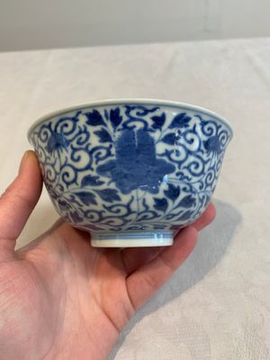 A Chinese blue and white bowl and a covered ink paste box, Guangxu and Jiangxi Ciye Gongsi mark, 19/20th C. — photo 2