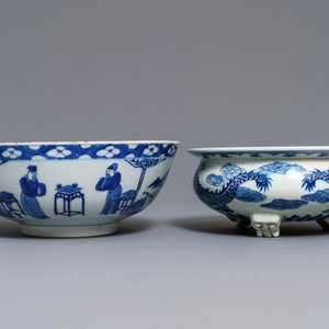 A Chinese blue and white bowl and a 'dragon' incense burner, 19th C. — 照片 4
