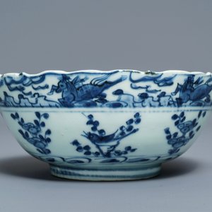 A Chinese blue and white bowl and a kraak porcelain 'deer' plate, Wanli — 照片 4