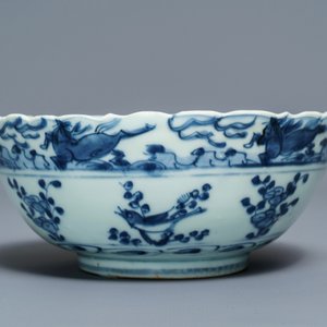 A Chinese blue and white bowl and a kraak porcelain 'deer' plate, Wanli — 照片 6
