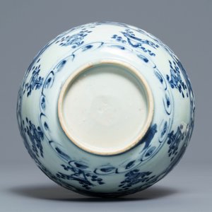 A Chinese blue and white bowl and a kraak porcelain 'deer' plate, Wanli — 照片 9