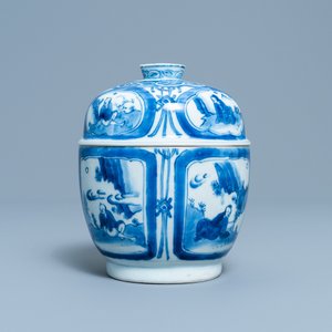 A Chinese blue and white bowl and cover with figurative medallions, Wanli — 照片 5