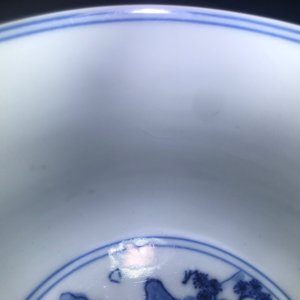 A Chinese blue and white bowl with a fine landscape, Yongzheng mark and of the period — photo 20
