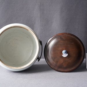 A Chinese blue and white bowl with antiquities design, Kangxi — photo 13