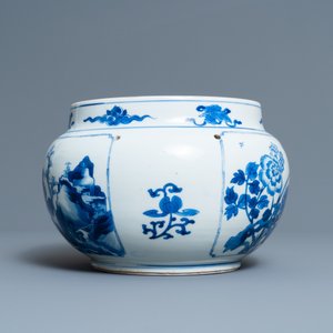A Chinese blue and white bowl with figures in a landscape, Kangxi — photo 5