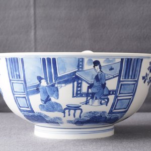 A Chinese blue and white bowl with floral and narrative panels, Kangxi mark and of the period — photo 14