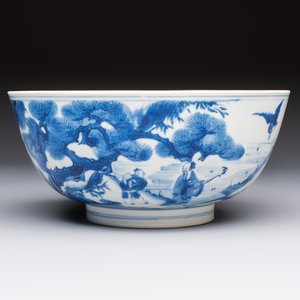 A Chinese blue and white bowl with scholars among cranes and deer, Kangxi mark and of the period — 照片 3