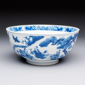 A Chinese blue and white bowl with scholars among cranes and deer, Kangxi mark and of the period — 照片 5