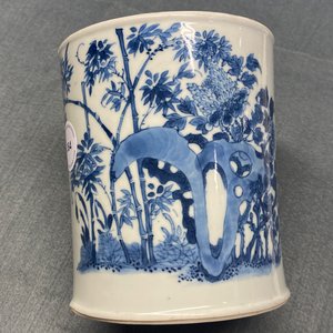 A Chinese blue and white brush pot, Chenghua mark, Kangxi — 照片 18