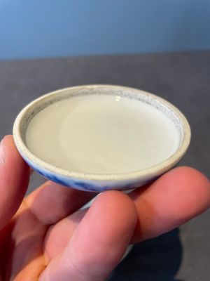 A Chinese blue and white brush washer and two seal paste boxes and covers, Qianlong mark, 19th C. — 照片 29