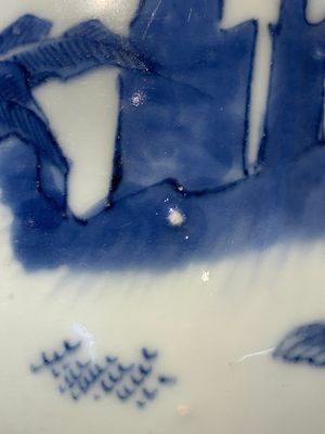 A Chinese blue and white 'Buddhist lion and elephant' scroll jar or jardinière, Transitional period — foto 13