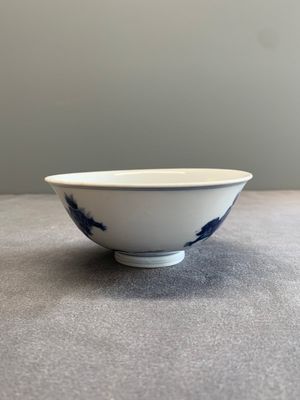A Chinese blue and white 'Buddhist lion' bowl, Yongzheng mark and period — 照片 3