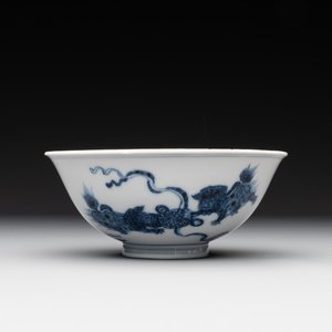 A Chinese blue and white 'Buddhist lion' bowl, Yongzheng mark and period — 照片 1