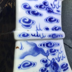 A Chinese blue and white 'Buddhist lions' altar set with incense burner, 19th C. — photo 14