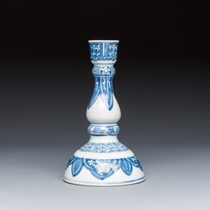 A Chinese blue and white candlestick — photo 2