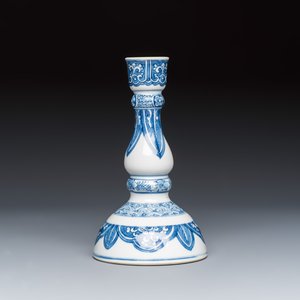 A Chinese blue and white candlestick — photo 3