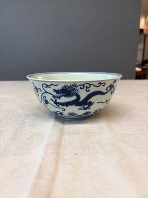 A Chinese blue and white 'Cao Long' bowl — foto 1