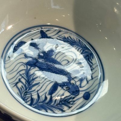 A Chinese blue and white 'Carp' bowl — foto 11