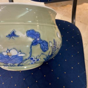 A Chinese blue and white celadon-ground censer, Kangxi — photo 17